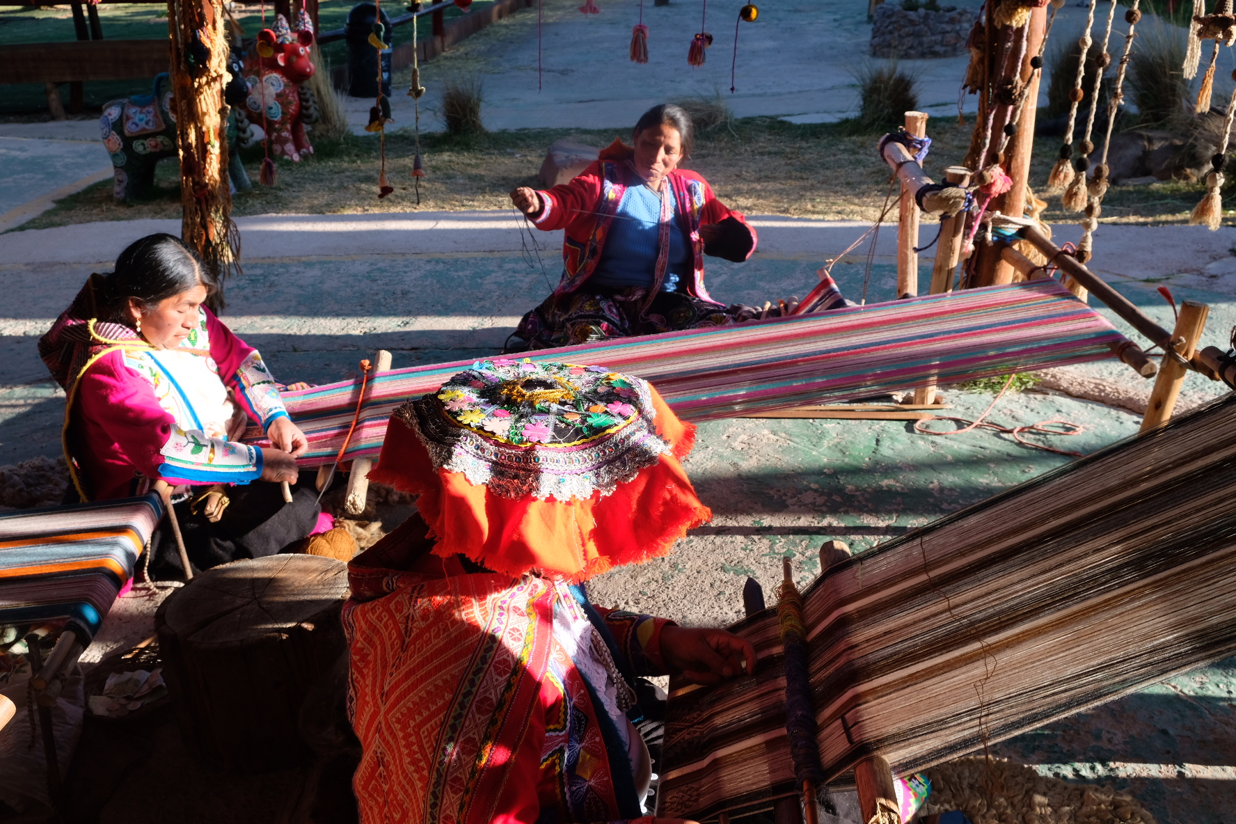 Alpaca fibers and textiles